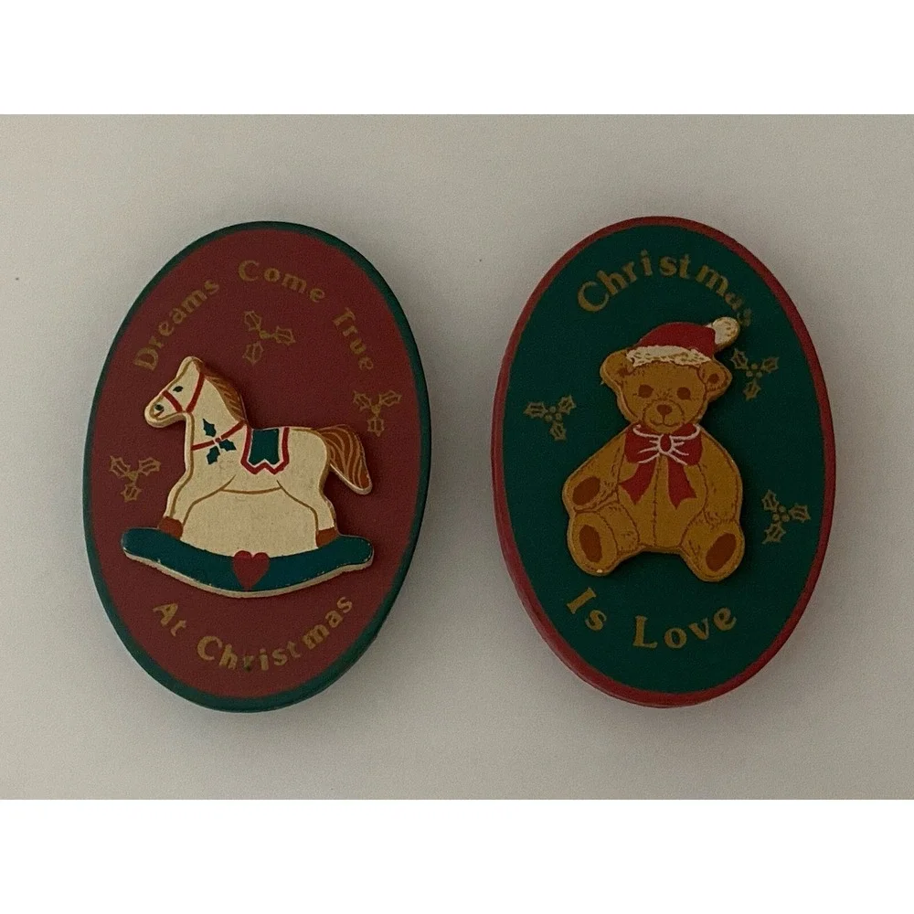 Russ Folk Art Style‎ Wooden Wood Christmas Vintage Refrigerator Magnets Lot Of 2